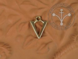 L-V - Pendant - Gothic "V" Letter